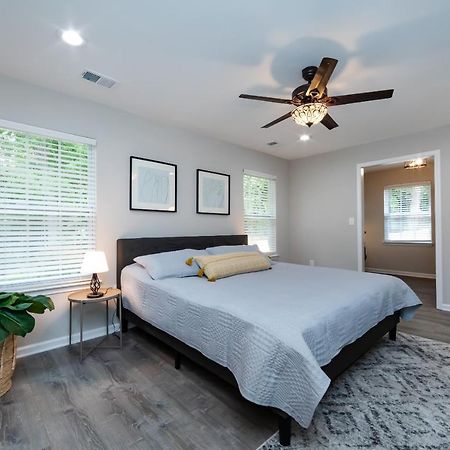 Brandnew Spacious 4 Bedroom House Minutes To Uptown Charlotte Exterior photo