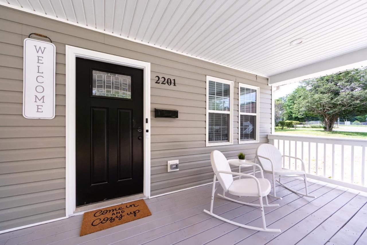 Brandnew Spacious 4 Bedroom House Minutes To Uptown Charlotte Exterior photo