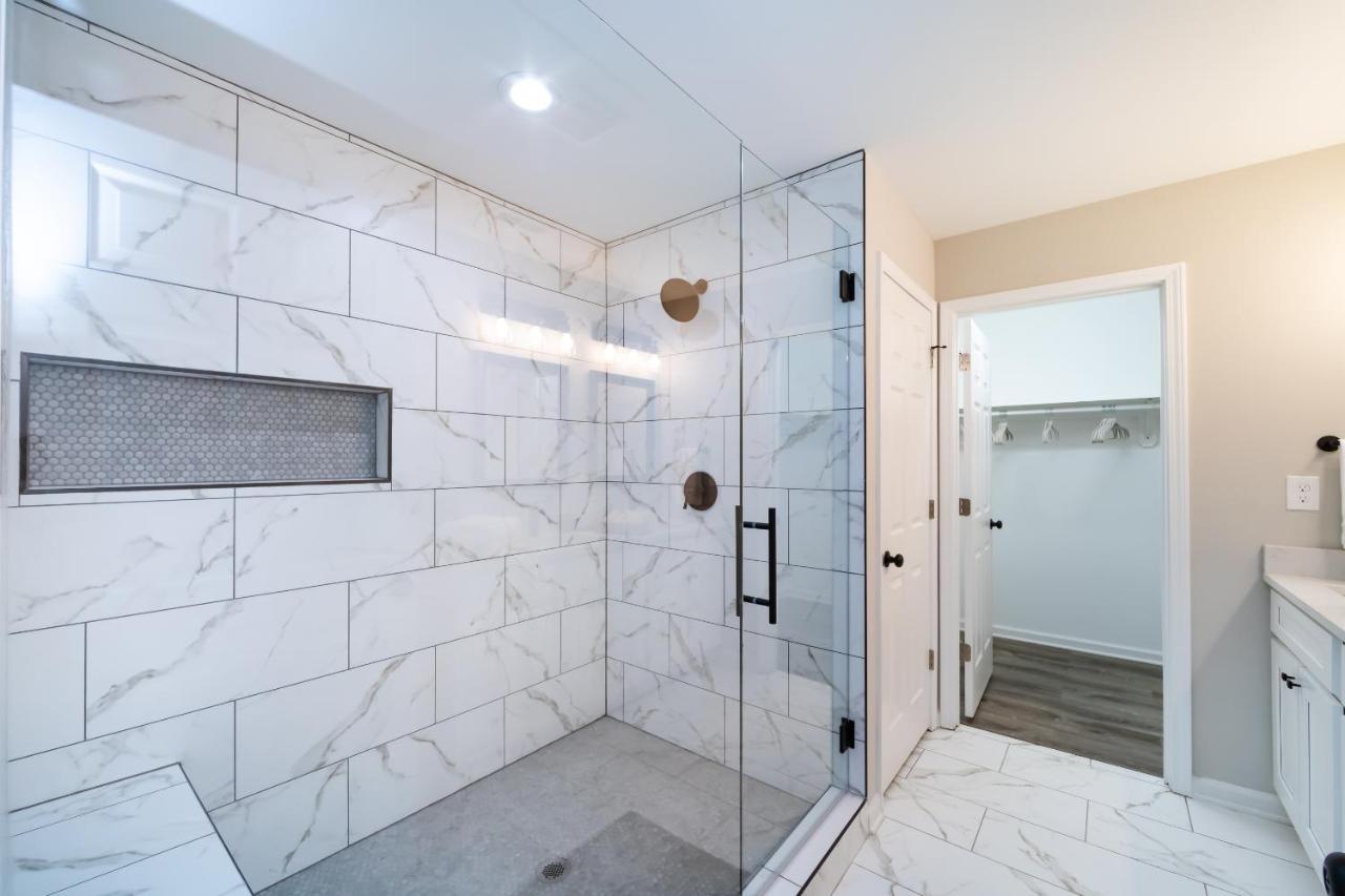 Brandnew Spacious 4 Bedroom House Minutes To Uptown Charlotte Exterior photo