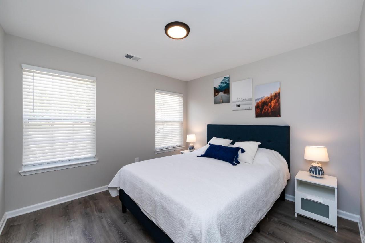 Brandnew Spacious 4 Bedroom House Minutes To Uptown Charlotte Exterior photo